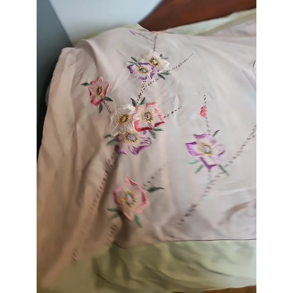 Antique 1800s Hand Embroidered Flower Bonnet‎ Girl RufflesCoverlet Bedspread